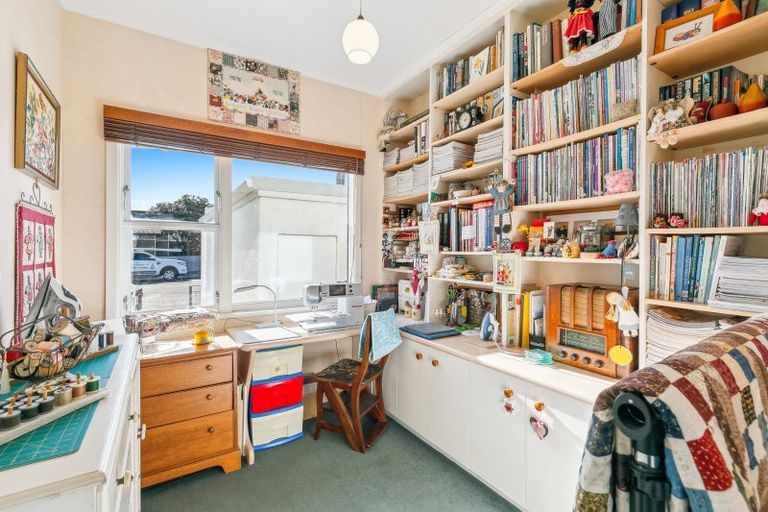 Photo of property in 93 Apu Crescent, Lyall Bay, Wellington, 6022