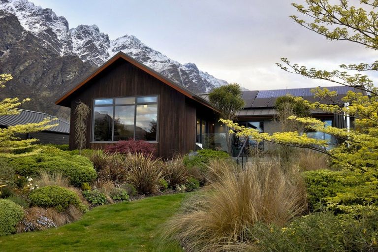 Photo of property in 8 Orford Drive, Jacks Point, Queenstown, 9371