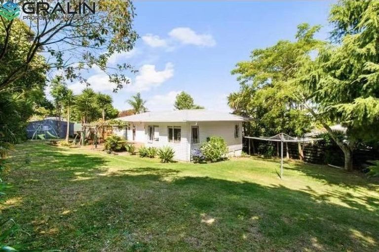 Photo of property in 48 Hilling Street, Titirangi, Auckland, 0604