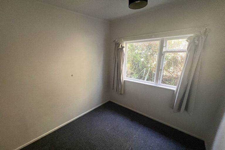 Photo of property in 94 Karepa Street, Brooklyn, Wellington, 6021