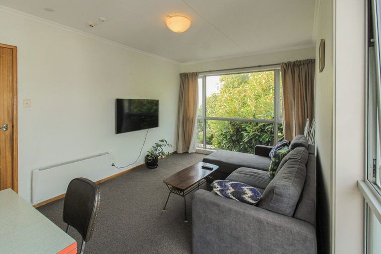 Photo of property in Victoria Court, 11/4u Queen Street, Mount Victoria, Wellington, 6011
