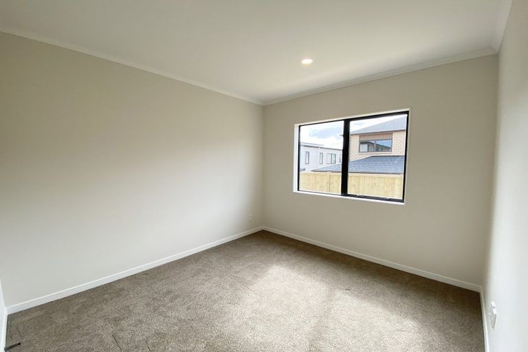 Photo of property in 2 Clonmany Road, Flat Bush, Auckland, 2019