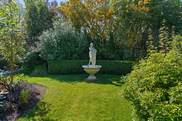 Photo of property in 8 Frame Crescent, Rolleston, 7614