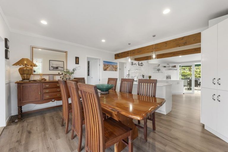 Photo of property in 36 Omokoroa Road, Omokoroa, 3114