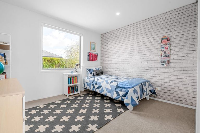 Photo of property in 77 Alan Livingston Drive, Cambridge, 3434