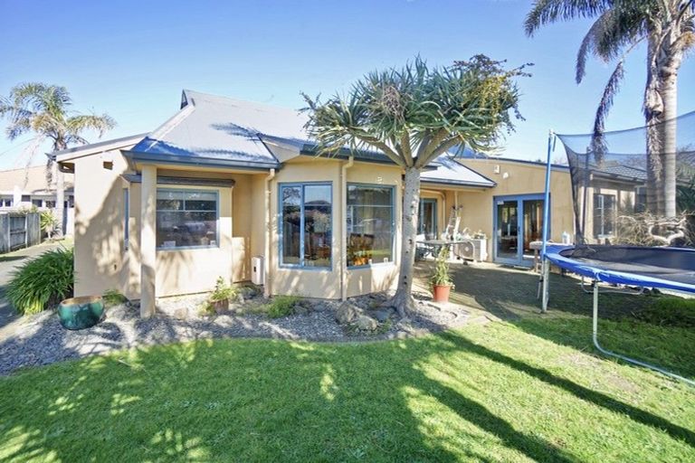 Photo of property in 17 Kopu Drive, Pyes Pa, Tauranga, 3112