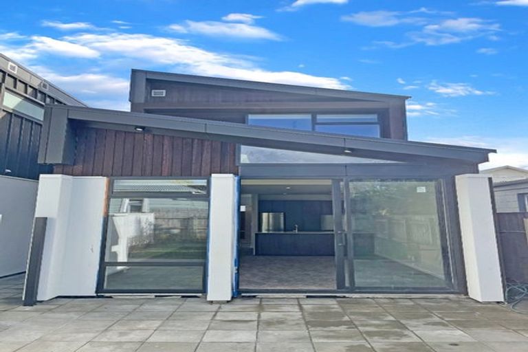 Photo of property in 149u3 Onepu Road, Lyall Bay, Wellington, 6022