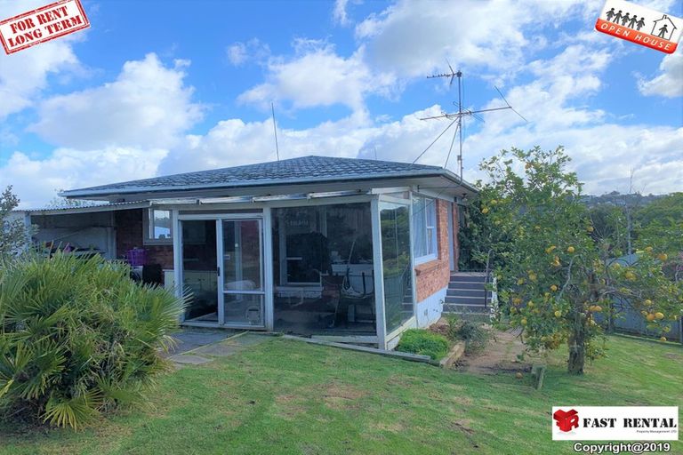 Photo of property in 1/8 Waverley Avenue, Glenfield, Auckland, 0629