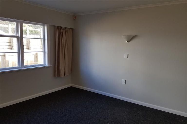 Photo of property in 163 Broderick Road, Johnsonville, Wellington, 6037