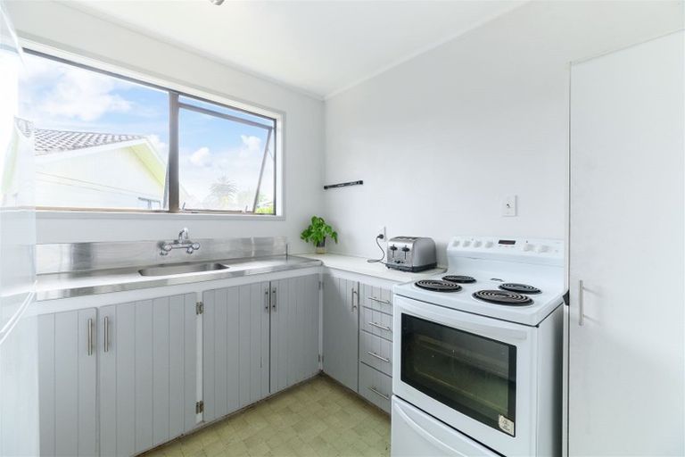 Photo of property in 10 Hillman Place, Ranui, Auckland, 0612