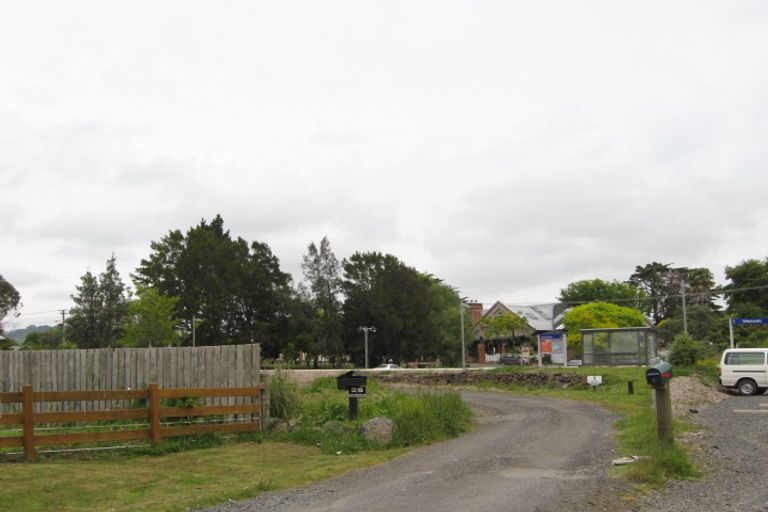 Photo of property in 24 Waikoukou Valley Road, Waimauku, 0812