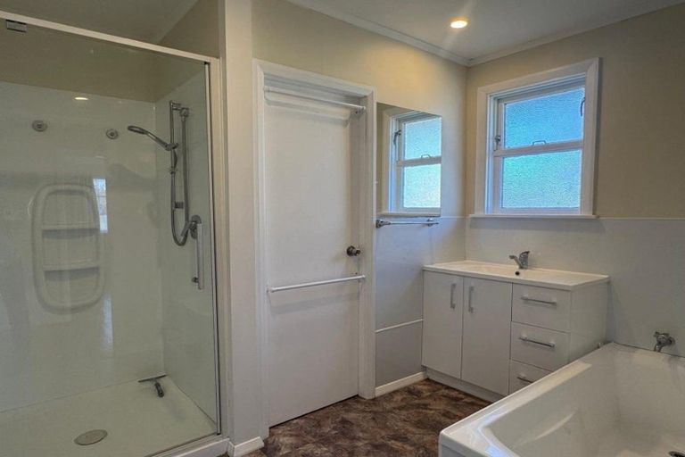 Photo of property in 1011 Saint Aubyn Street West, Saint Leonards, Hastings, 4120
