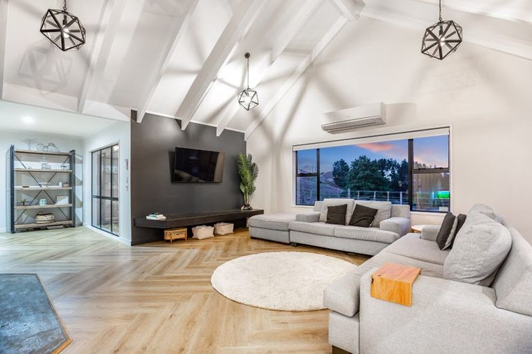 Photo of property in 274 Valley Road, Paraparaumu, 5032