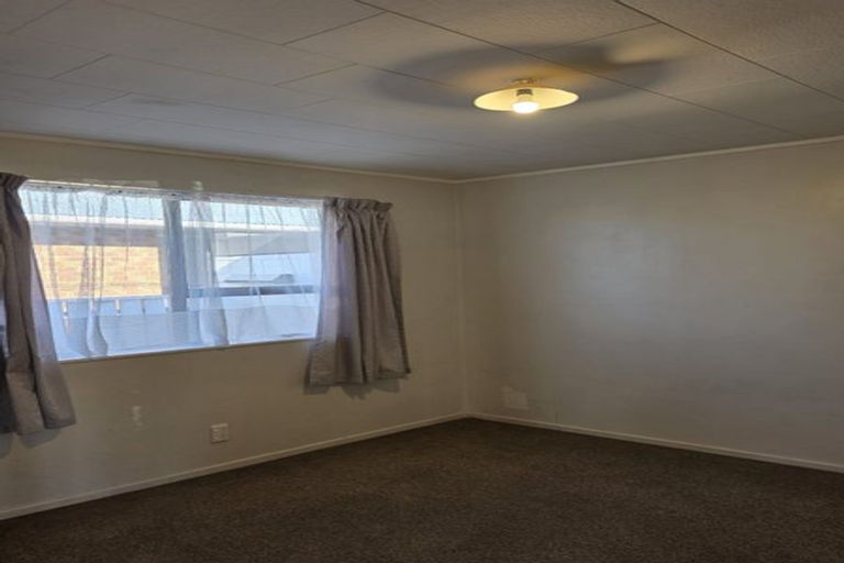 Photo of property in 1/12 Darnell Street, Fitzroy, New Plymouth, 4312