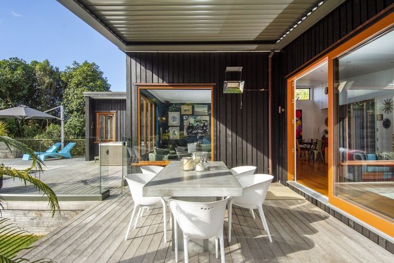 Photo of property in 19r Oceana Drive, Welcome Bay, Tauranga, 3175