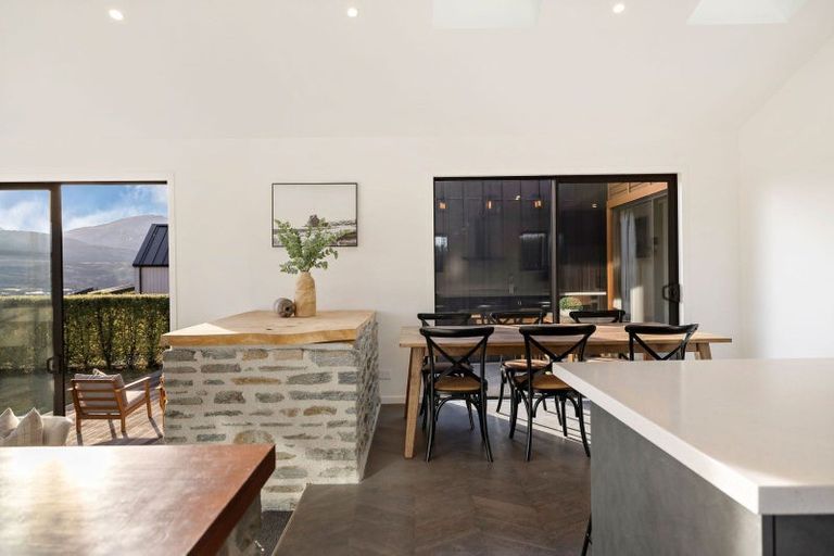 Photo of property in 13 Falconer Rise, Jacks Point, Queenstown, 9371