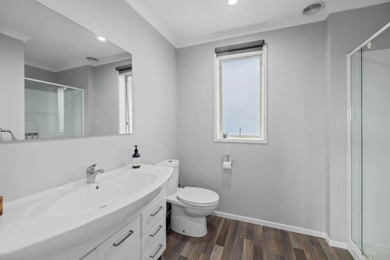 Photo of property in 2 Binnie Street, Paihia, 0200