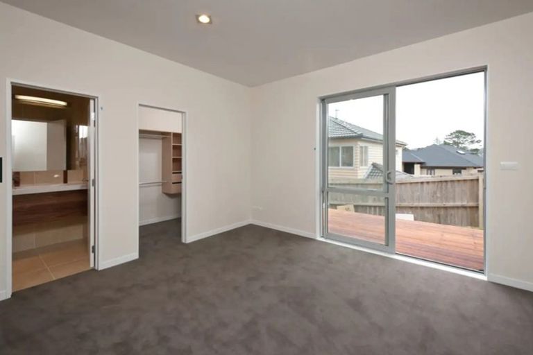 Photo of property in 13 Pin Oak Drive, Schnapper Rock, Auckland, 0632