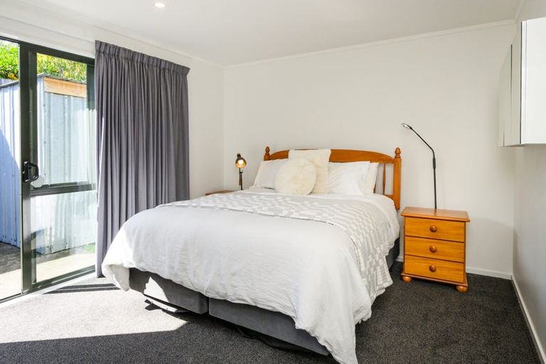 Photo of property in 11 Jordan Way, Kelvin Grove, Palmerston North, 4414