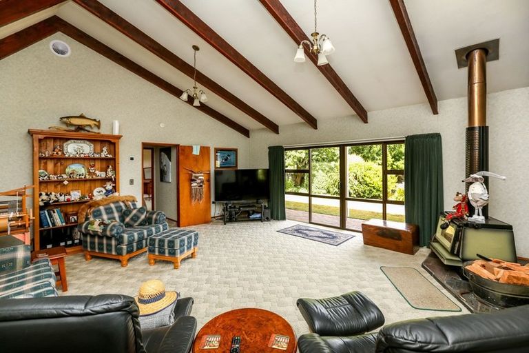 Photo of property in 73 Cressida Avenue, Stratford, 4332