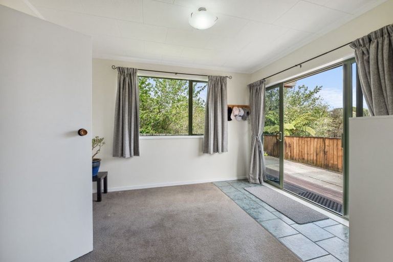 Photo of property in 92a Heta Road, Highlands Park, New Plymouth, 4312