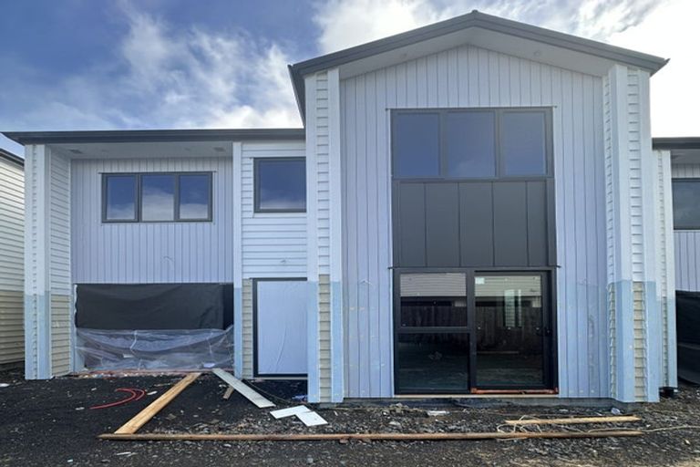 Photo of property in 8 Gardiner Grove, Mangere East, Auckland, 2024