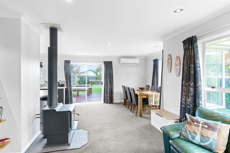 Photo of property in 40 Oriana Crescent, Hornby, Christchurch, 8042