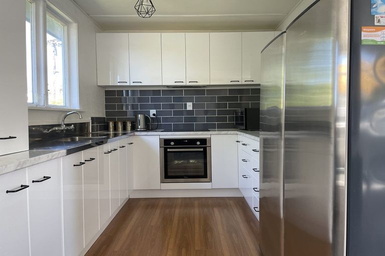 Photo of property in 5 Watts Road, Waipawa, 4210