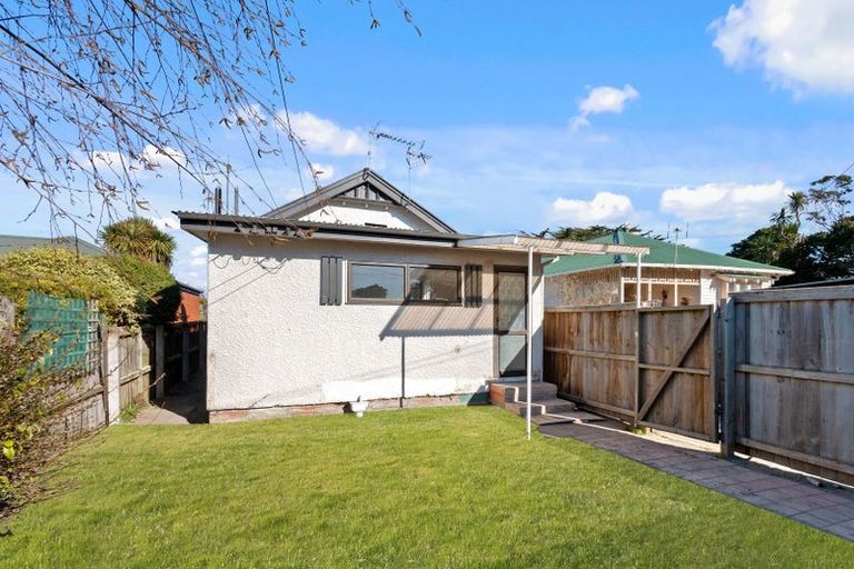 Photo of property in 59 Tovey Street, New Brighton, Christchurch, 8061