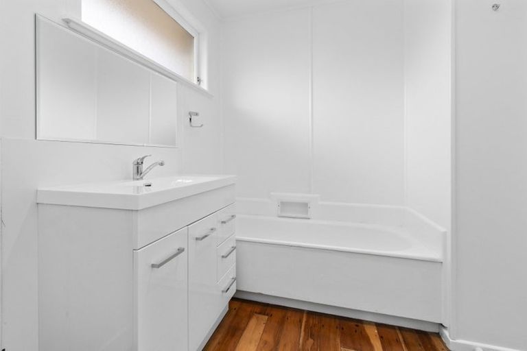 Photo of property in 51 Irvine Street, Frankton, Hamilton, 3204