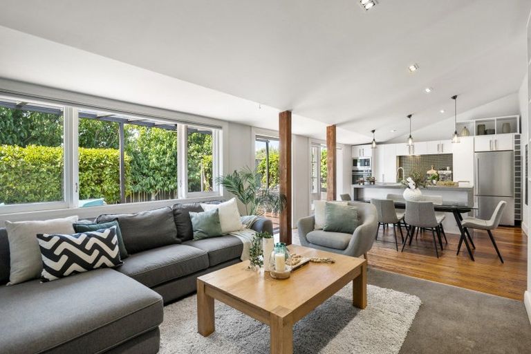 Photo of property in 17 Rimu Street, New Lynn, Auckland, 0600