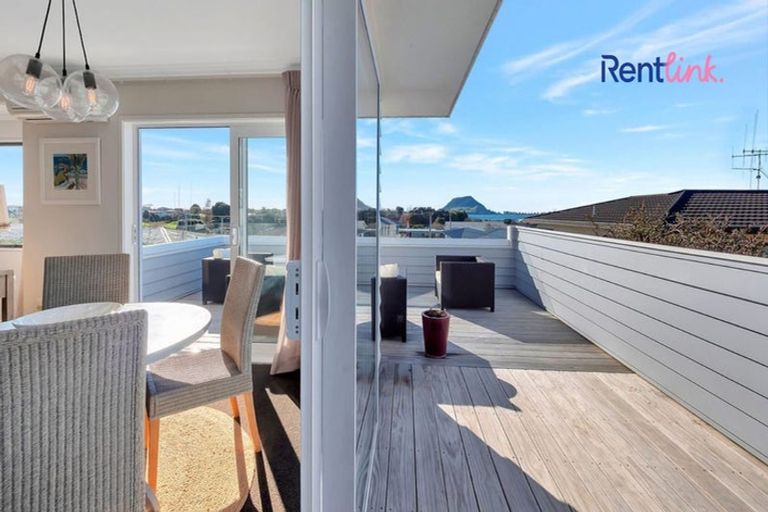Photo of property in 20 Seaview Road, Otumoetai, Tauranga, 3110