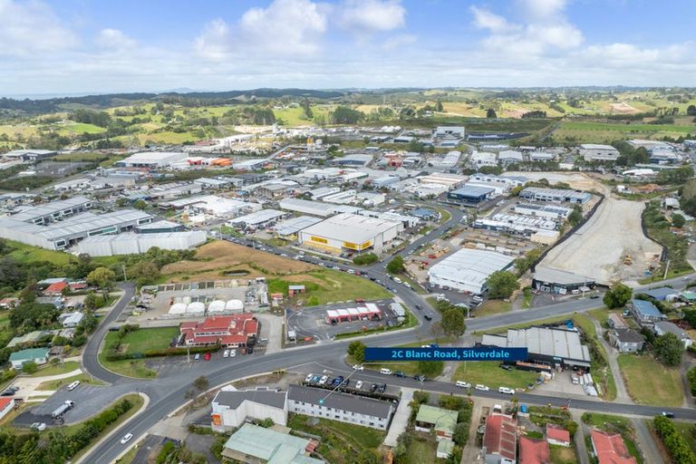 Photo of property in 2c/3 Blanc Road, Silverdale, 0932