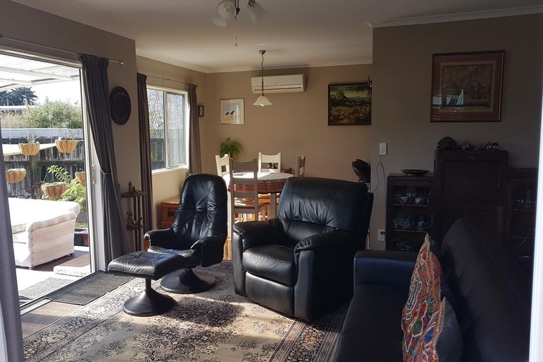 Photo of property in 10a Massey Street, Waimate, 7924