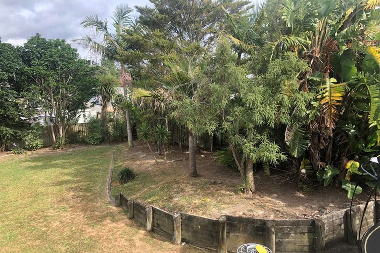 Photo of property in 32 Koromiko Street, New Lynn, Auckland, 0600