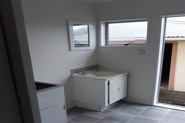 Photo of property in 15a Lancaster Street, Highbury, Palmerston North, 4412