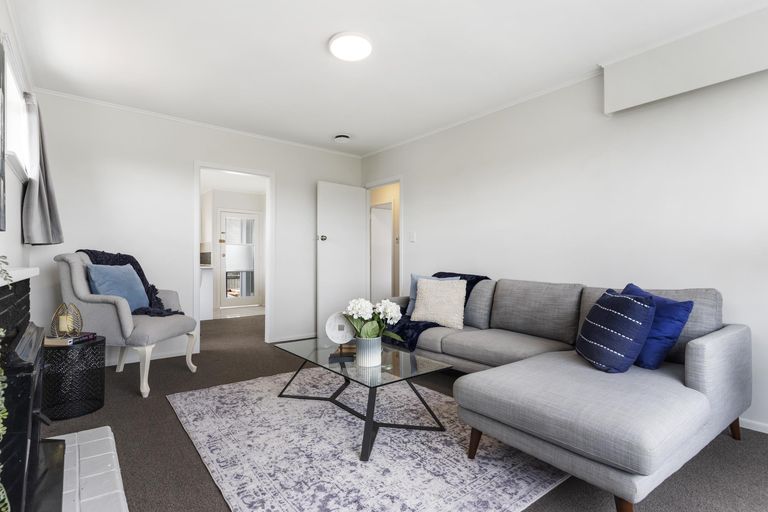 Photo of property in 7b Dreadon Road, Manurewa, Auckland, 2102