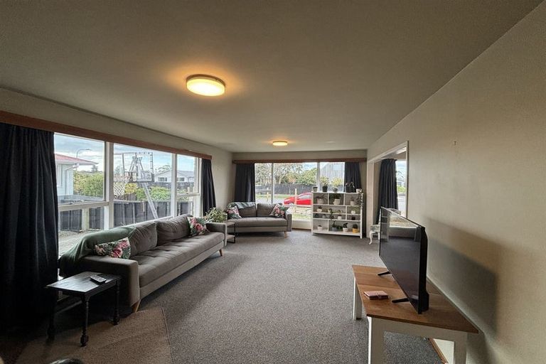 Photo of property in 19 Lamorna Road, Parklands, Christchurch, 8083