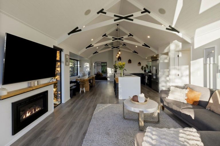 Photo of property in 5 Polperro Court, Jacks Point, Queenstown, 9371