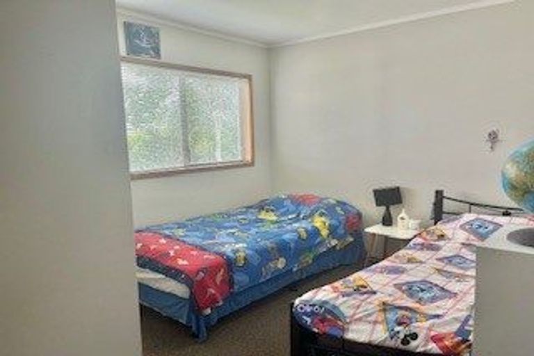 Photo of property in 1/20 Reid Road, New Lynn, Auckland, 0600