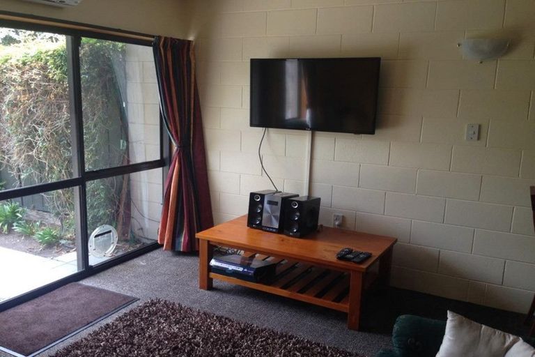 Photo of property in 2/135 Stanmore Road, Linwood, Christchurch, 8011