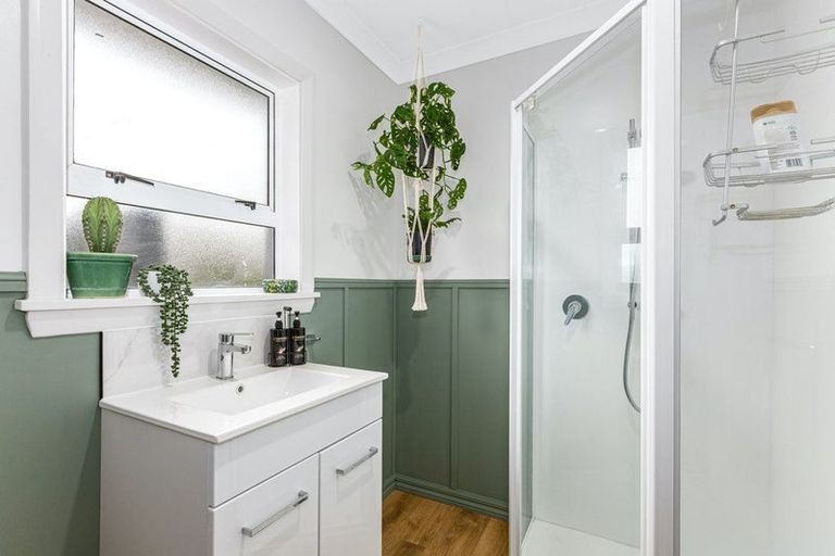 Photo of property in 39 Whitemans Road, Silverstream, Upper Hutt, 5019