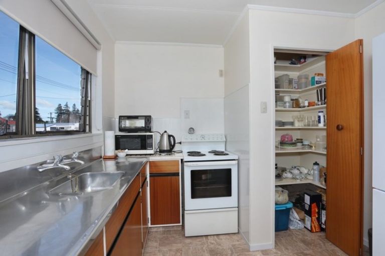 Photo of property in 1/10 Oxford Street, Marton, 4710