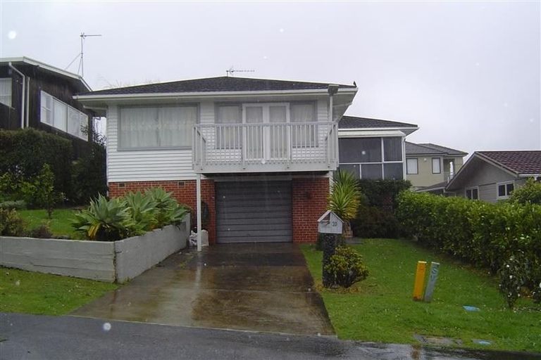 Photo of property in 20 Speedy Crescent, Hillcrest, Auckland, 0627