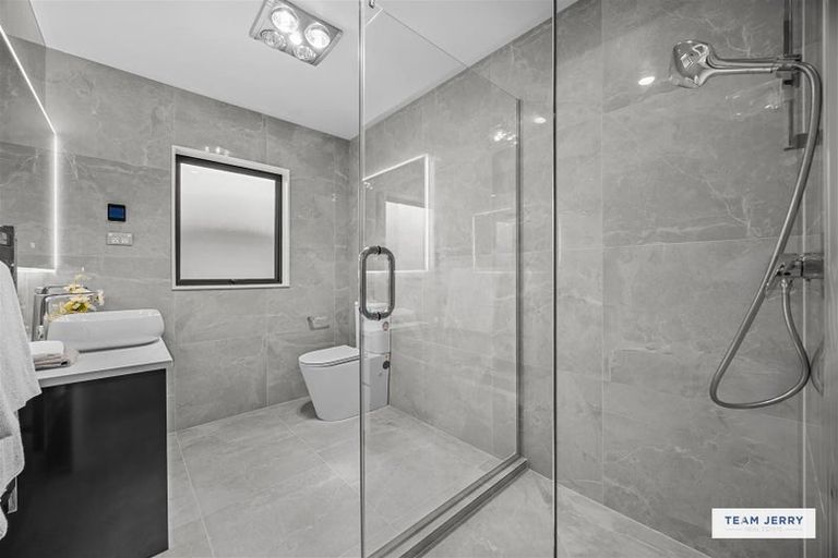 Photo of property in 3 Knockanara Drive, Flat Bush, Auckland, 2019