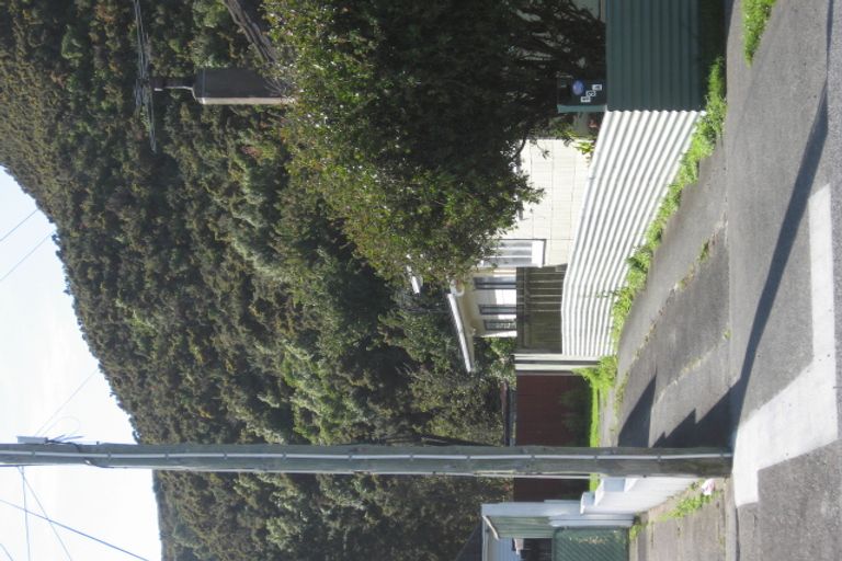 Photo of property in 13a Kowhai, Naenae, Lower Hutt, 5011