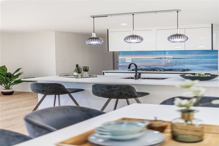 Photo of property in 1 Shibata Rise, Ranui, Auckland, 0612