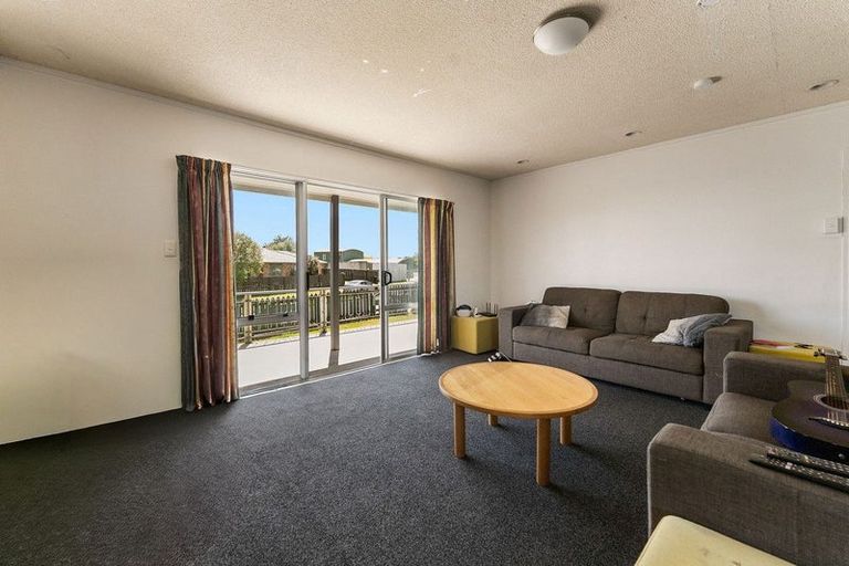 Photo of property in 1/102 Windermere Drive, Poike, Tauranga, 3112