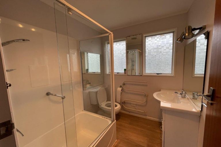 Photo of property in 2 Aiken Road, Saint Johns Hill, Whanganui, 4501