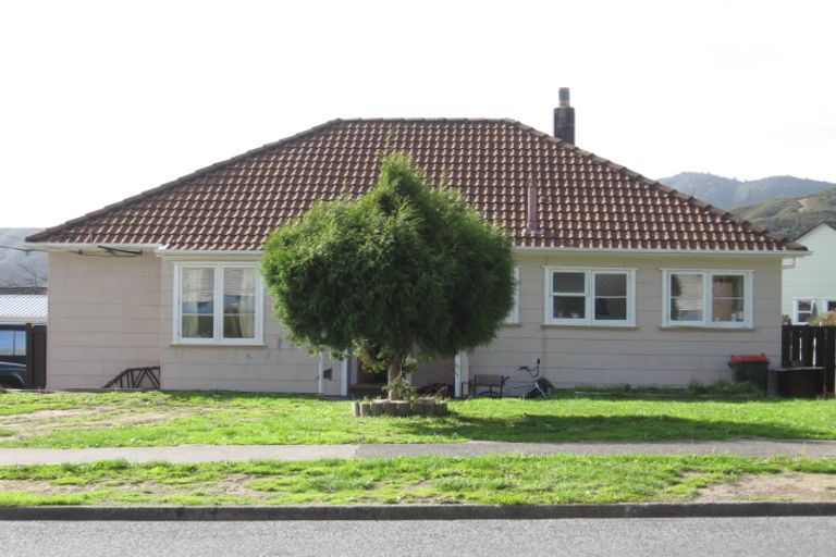 Photo of property in 78 Judd Crescent, Naenae, Lower Hutt, 5011